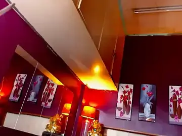 Stripchat Watch Live Sex Cams of SEDUCTIVExDEMI