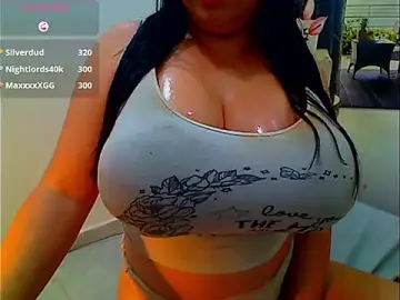 Stripchat Live Sex of Bigcocksexyluisa