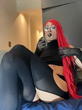 Stripchat Live Sex Cam of Lia_Jones77