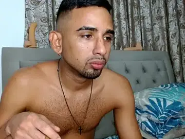 Stripchat Best Webcam of sweethoneytsx