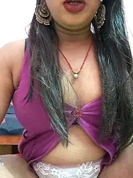 Stripchat Adult Webcam of glitchwaligirl