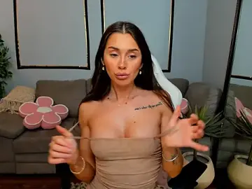 Stripchat Adult Webcam of Anya-Ray