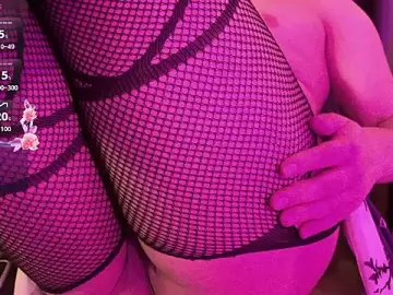 Stripchat Sex Chat of Yuri_Stars