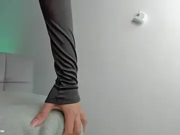 Stripchat Adult Webcam of Queensophie_m