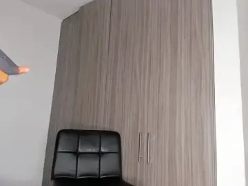 Stripchat Adult Video Chat of Kristen_dollts