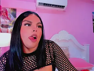 Stripchat Live Porn of Maia_Hotts