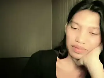 Stripchat Live Sex Cam of Yourgoddess_jayve