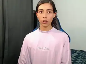 Stripchat Free Porn Cam of Sweet-Cris