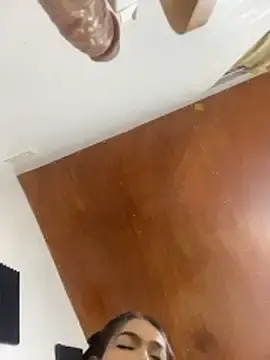 Stripchat Free Porn Cam of ClaryFrayx