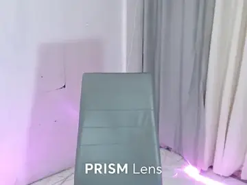 Stripchat Live Sex Cam of DoriDelux20