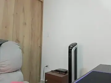 Stripchat Free Live Porn of xspecialoomx