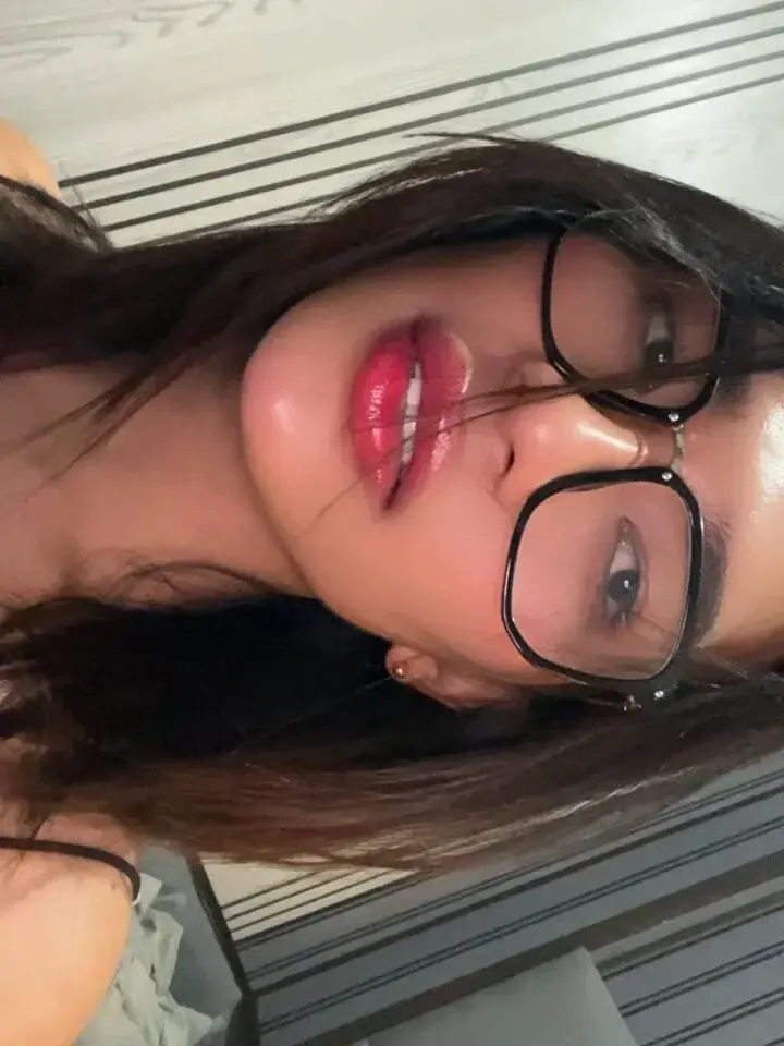 TsWomanofyourdesire_