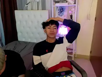 Stripchat Best Webcam of davincihugecock