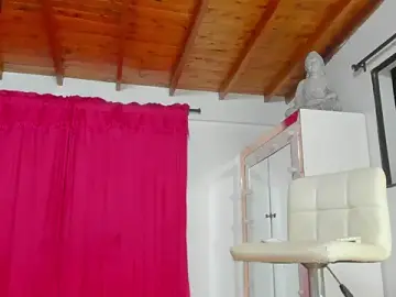 Stripchat Watch Live Sex Cams of emily_hornett