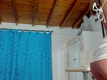 Stripchat Nude Webcam of emily_hornett