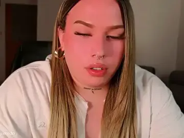 Stripchat Live Sex Cam of Bellash_Figueredo