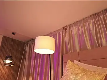 Stripchat Watch Live Sex Cams of Chloe_Cherry21