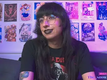 Stripchat Nude Webcam of snowblack_