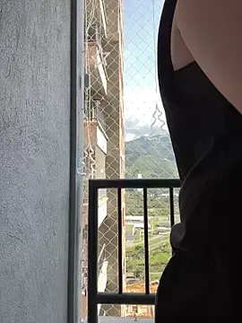 Stripchat Live Sex Cam of Rob_and_lizzy