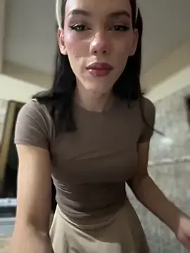 Stripchat Sex Cam of Carlita_cute