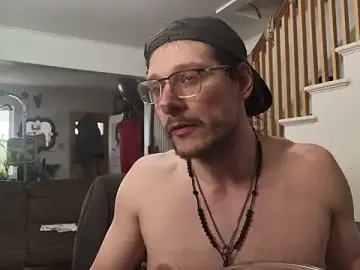 Stripchat Live Sex Cam of MasterDaddyCool