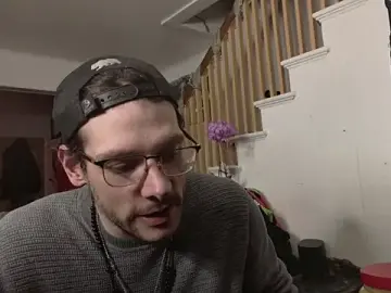 Stripchat Free Porn Cam of MasterDaddyCool