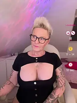 Stripchat Adult Webcam of German_Milf