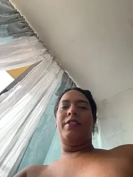 Stripchat Sex Chat of Newshantal_