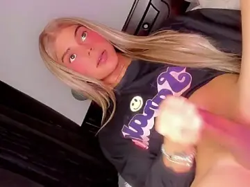 Stripchat Nude Webcam of Flora_Minx