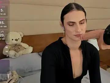 Stripchat Live Porn of shantall_skinny