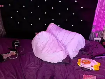 Stripchat Sex Cam of Alicee_Moonn