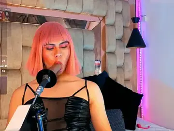 Stripchat Live Sex Cam of Abby_Queen69