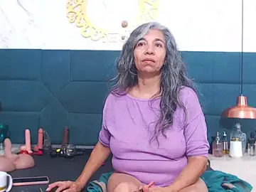 Stripchat Live Sex Cam of chanel_grant