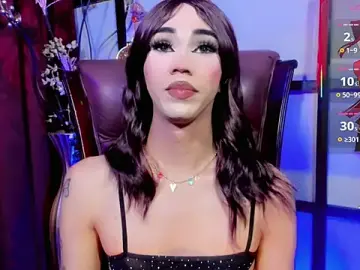 Stripchat Live Porn of emelly_horny_