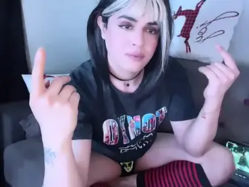 Stripchat Watch Live Sex Cams of Thevelvet_tg