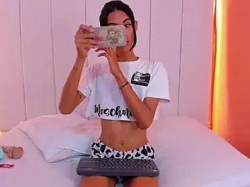 Stripchat Free Live Porn of Sunny_OS