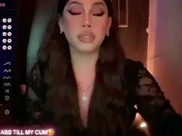 Stripchat Free Live Porn of madam_agnes1