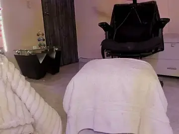 Stripchat Nude Webcam of Jess_Collen