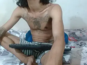 Stripchat Free Live Porn of femboy_bigcock