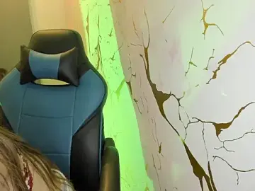 Stripchat Live Porn of Scarbadgirl_