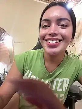 Stripchat Free Porn Cam of TS-SimplyTheBest