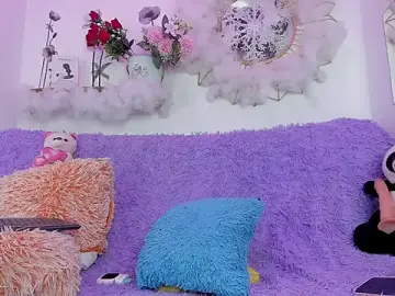 Stripchat Live Sex Cam of Ariadna_Evangeline