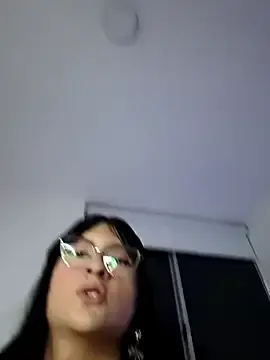 Stripchat Free Porn Cam of Kiitygirl