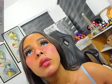 Stripchat Adult Video Chat of Divine___Eloeura