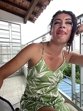 Stripchat Watch Live Sex Cams of LaColorina_