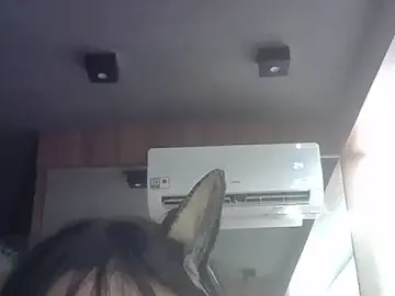 Stripchat Free Live Porn of SkinnyKitten