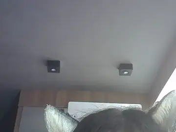 Stripchat Adult Webcams of SkinnyKitten