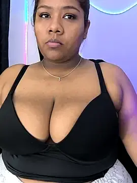 Stripchat Adult Webcams of paola091