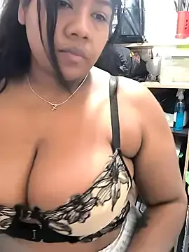 Stripchat Adult Webcams of paola091