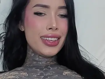 Stripchat Sex Cam of belllbonniie